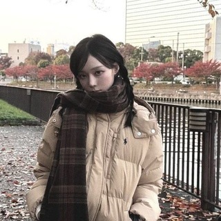 Telegram profile photo for Закрыт kiss me here