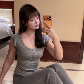 Telegram profile photo for 柚柚的后宫(杭州版)