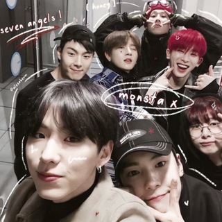 Telegram profile photo for 𝙢𝙤𝙤𝙣𝙪𝙩𝙨 ࣪ ִֶָ☾.