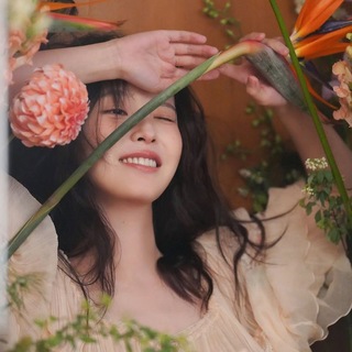 Telegram profile photo for 𝐏𝐚𝐥𝐞𝐭𝐭𝐞 𝐨𝐟 𝐒𝐩𝐫𝐢𝐧𝐠, 𝐋𝐞𝐞 𝐉𝐢𝐞𝐮𝐧.