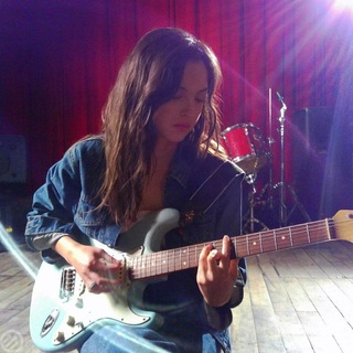 Telegram profile photo for nyc street girl