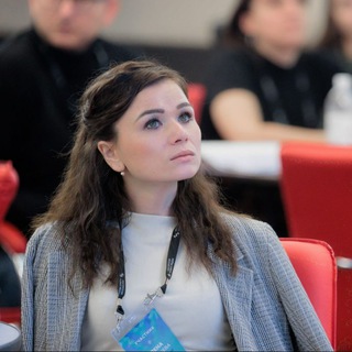 Telegram profile photo for Алёна Усольцева: про Город, Жизнь и Медиа🔝