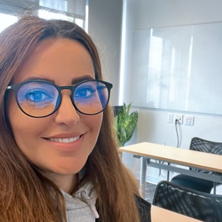 Telegram profile photo for ادیت و تولید محتوا با رویا اسدی
