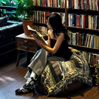 Telegram profile photo for Книжная ведьма