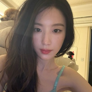 Telegram profile photo for Нарезки/стикеры/эдиты с шухуа.