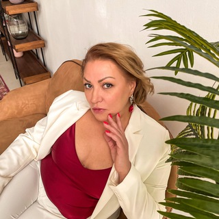 Telegram profile photo for Молодое лицо с Аленой Богатовой