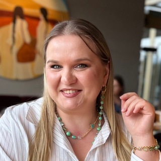 Telegram profile photo for Елена Максимова «Женский проводник»