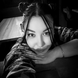 Telegram profile photo for Yolla Stream Blog