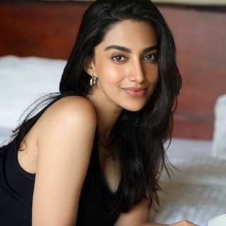 Telegram profile photo for Meenakshi Chaudhary