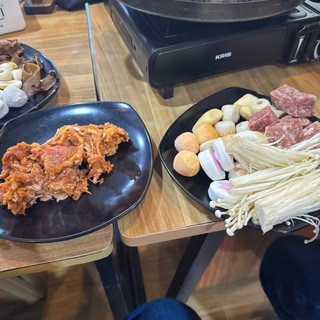 Telegram profile photo for UANG SAKU TAMBAHAN UNTUK MAKAN SIANG