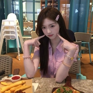 Telegram profile photo for 你的小女友