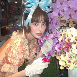 Telegram profile photo for Versailles de Sui.