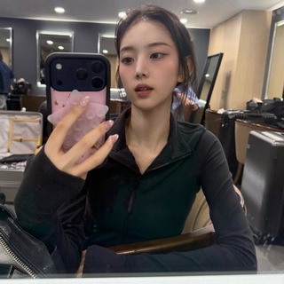 Telegram profile photo for Leesol