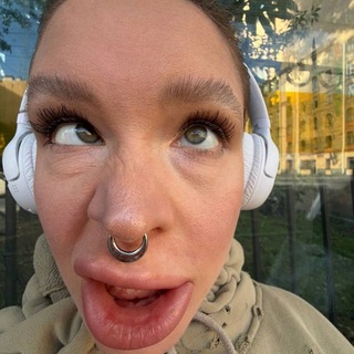 Telegram profile photo for Анка Пулемётчица & Особа одарённая