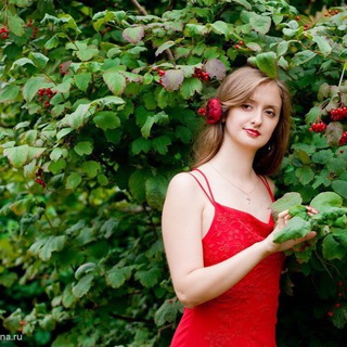 Telegram profile photo for Lady in Red - Виктория Коржиновская