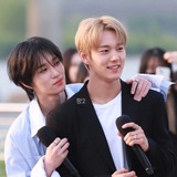 Telegram profile photo for `‘clingy duo 태탁