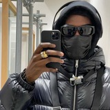 Telegram profile photo for Денег нет, всё в солане