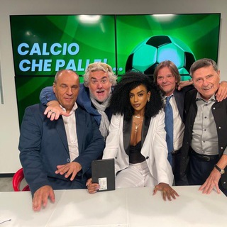 Telegram profile photo for FUTBOL QUE PELOTAS CALCIO CHE PALLE!!! #OneTv #canale79 L'unica trasmissione che parla di tutto di più a volte anche di calcio