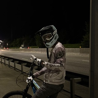 Telegram profile photo for Bohdan_Andrukh Downhill