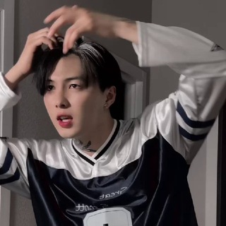 Telegram profile photo for ✨Ten Yujin ✨