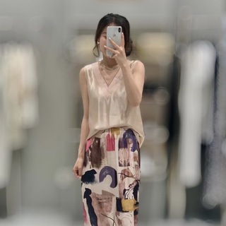 Telegram profile photo for 人设套图群【女】