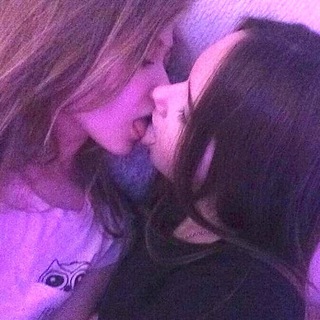 Telegram profile photo for Kiss Kiss 💋