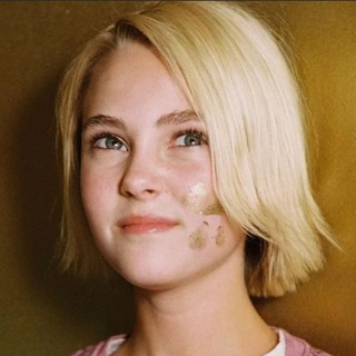 Telegram profile photo for Leslie Burke