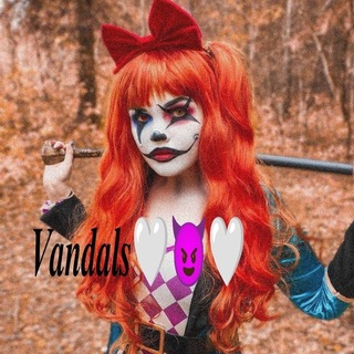 Telegram profile photo for 𝑽𝒂𝒏𝒅𝒂𝒍𝒔🤍😈🤍