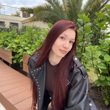 Telegram profile photo for Хелен • Книжный омут 🌊