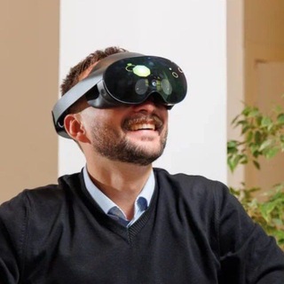 Telegram profile photo for BlackVR - VR для бизнеса
