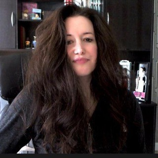 Telegram profile photo for Carol Roth