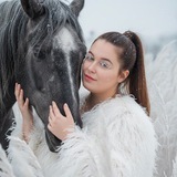 Telegram profile photo for Burundukova AI 📷 Нейроконтент, UGC, visual