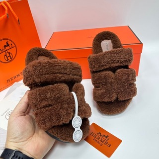 Telegram profile photo for ЮСИФ 26-24 БРЕНД ОБУВЬ 👟
