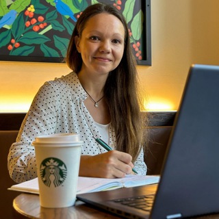 Telegram profile photo for Арина о Румынии и румынском языке. Limba română cu Arina