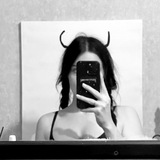 Telegram profile photo for СФ | Художник Серафима Быкова