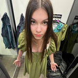 Telegram profile photo for рита в кружочках👩🏻❤️💋👨🏻