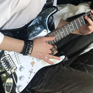 Telegram profile photo for gitaris.