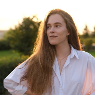 Telegram profile photo for English with Anna📚