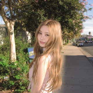 Telegram profile photo for blooming pink