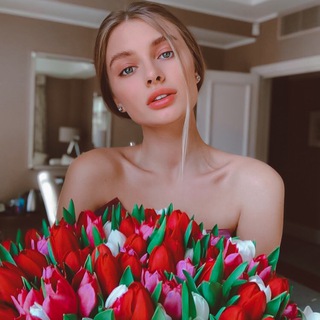 Telegram profile photo for ЛУЧШИЕ ПРЕСЕТЫ lightroom 💔