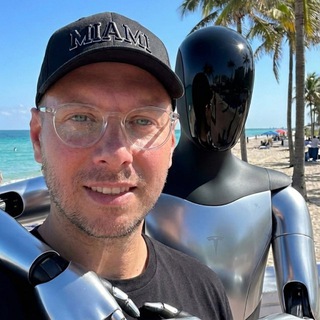 Telegram profile photo for ИИ агенты | OpenClaw | Руслан Савинкин