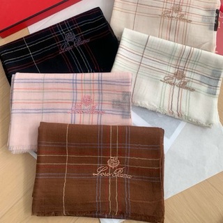 Telegram profile photo for 🧣Fancy scarves and hats🧢