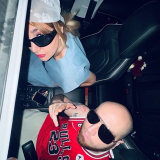 Telegram profile photo for 𝐓𝐰𝐢𝐧𝐤𝐥𝐞🪄