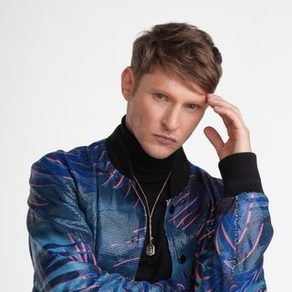Telegram profile photo for RevoльveRS - Алексей Елистратов