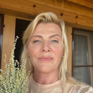 Telegram profile photo for Леонова | психология и бизнес