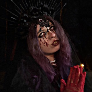 Telegram profile photo for le reine des fous
