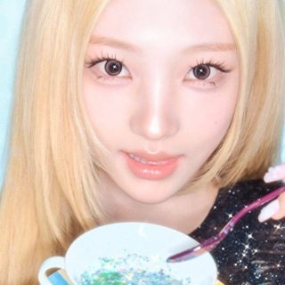 Telegram profile photo for Kim Stella 스텔라