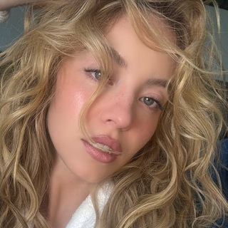 Telegram profile photo for SYDNEY SWEENEY