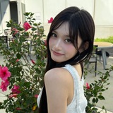 Telegram profile photo for Leeseo.