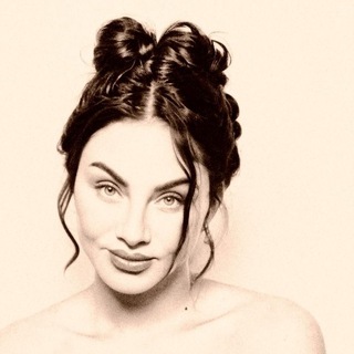 Telegram profile photo for ЕЛЕНА ХЗАНЯН 📽 журналист, режиссёр, общественный деятель